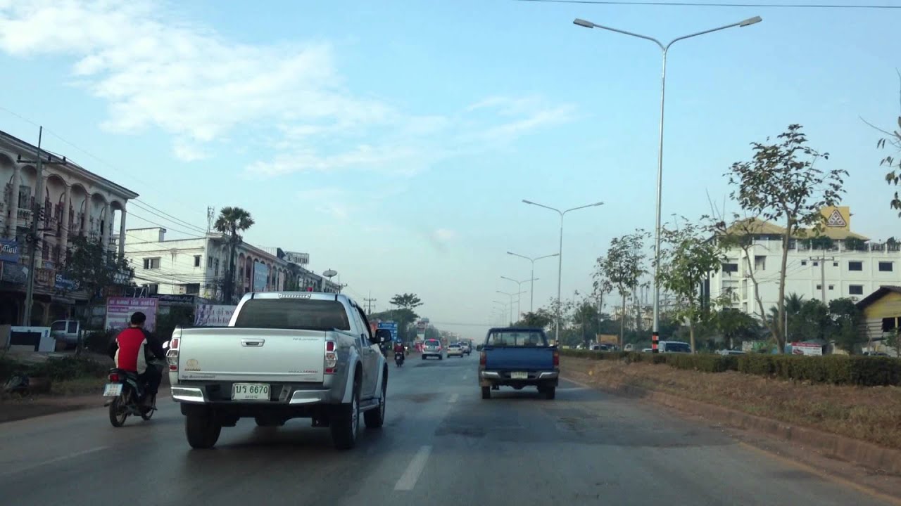 iBallUD ถนนรอบเมืองอุดรธานี แยกเก่าน้อย (รังษิณา) ปี 2556