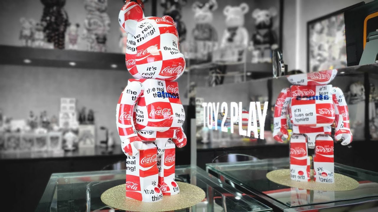 Toy2plays] Mini Review : Bearbrick Atmos X Coca-Cola 1000% - YouTube