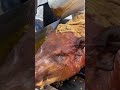 شاهد ماذا يحدث للحم الخنزير بعد الشواء شاهد ماذا يحدث للحم الخنزير بعد الشواء