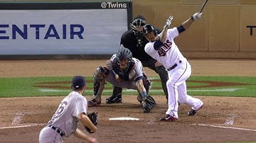 DET@MIN: Escobar strokes an RBI single to right field