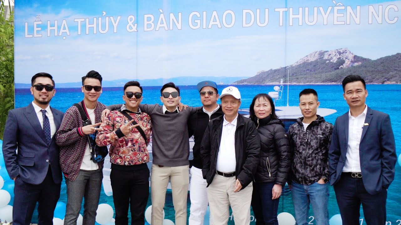 BÀN GIAO Du thuyền NC14 cho HỘI TRAI ĐẸP - Lễ HẠ THỦY & LÊN ĐỈNH giữa Vịnh Hạ Long
