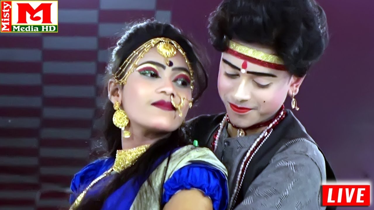 Tukli qin bilan liboslar kiygan qizlar porno