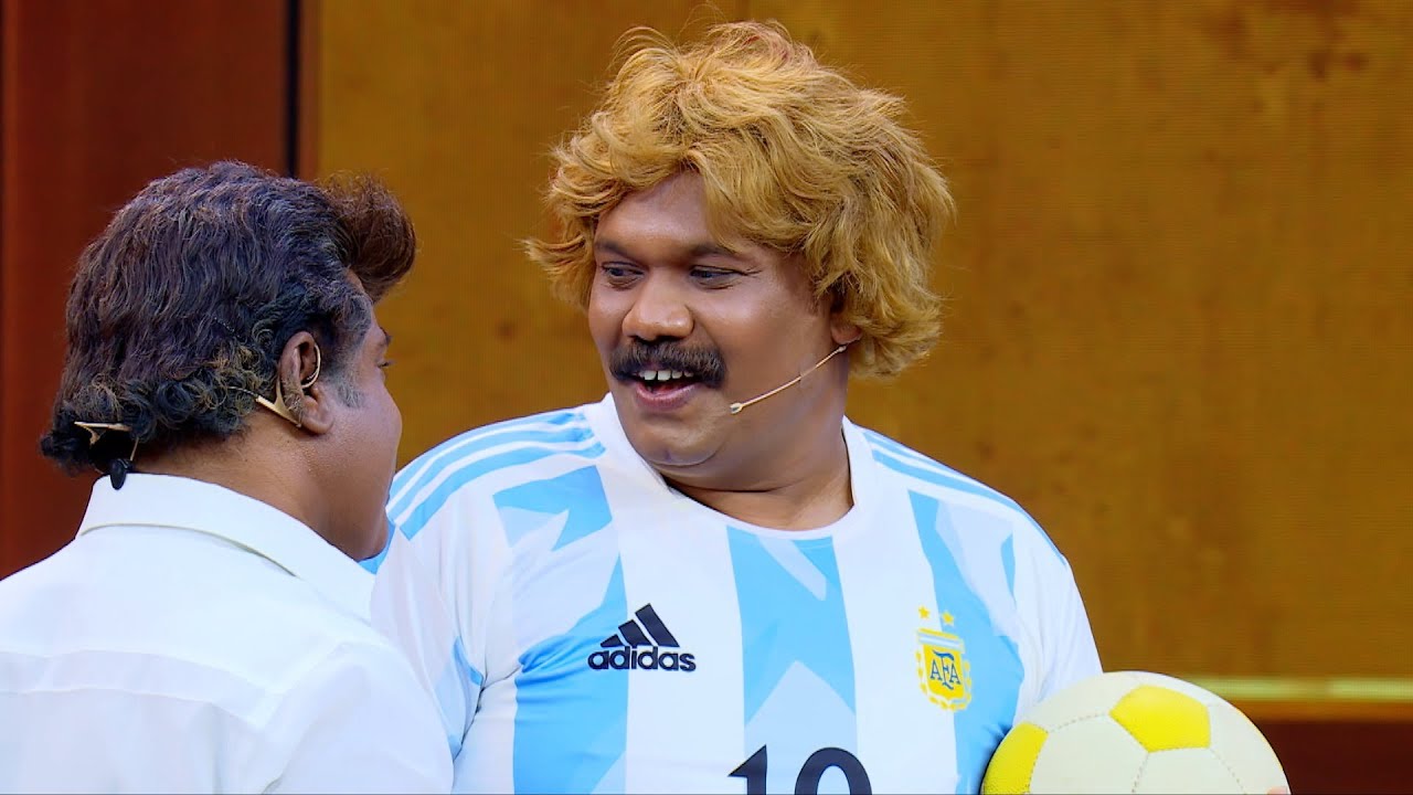 പഞ്ചായത്തുമേളക്ക് 'ദീപം' തെളിയിച്ച് 'മെസ്സി' 🤣