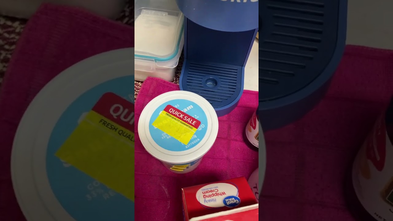 Red Velvet Pound Cake 🍰Recipe Using The Bella 3.5 Hand & Mixer   Like Share  and Subscribe Love Live