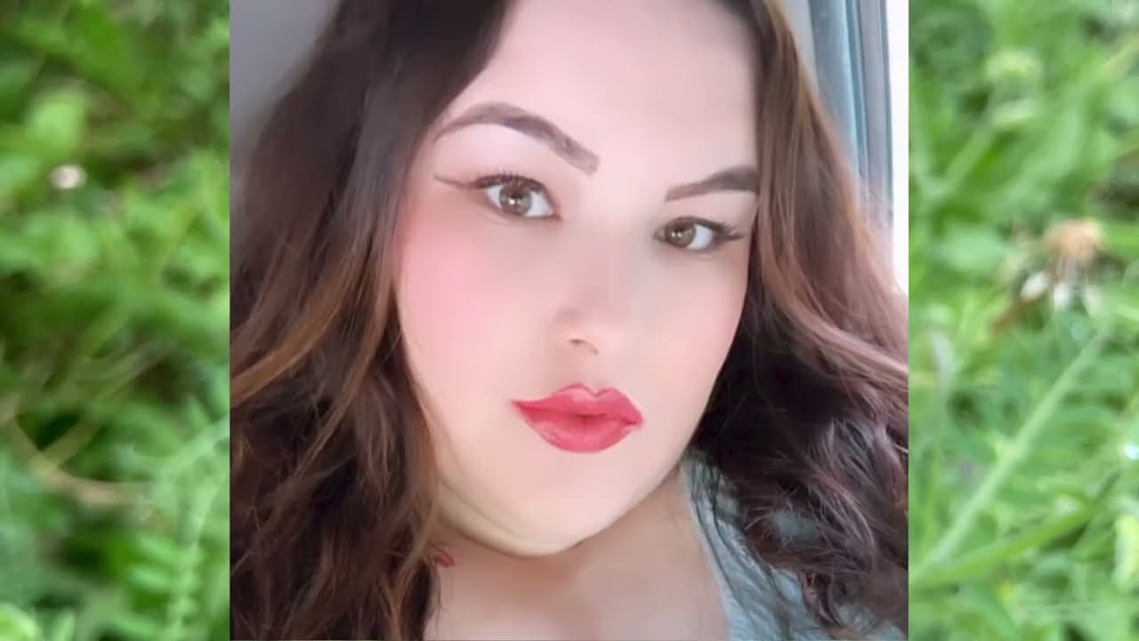 Aly Avina Plus Size curvy model plus size fashion model Aly Avina