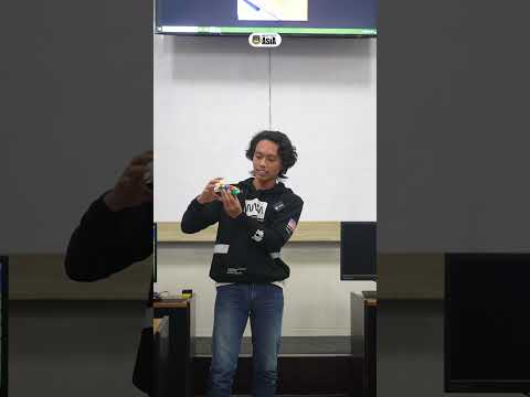Katanya anak TI harusnya cuma ngoding.Tapi di kelas ini, mahasiswa malah disuruh main LEGO!