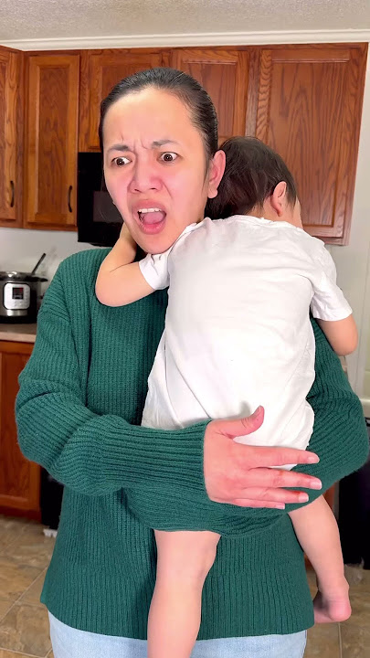 Baby poop! Oh no! 👶🏻❤️✅💩🌈👩🏻🚀