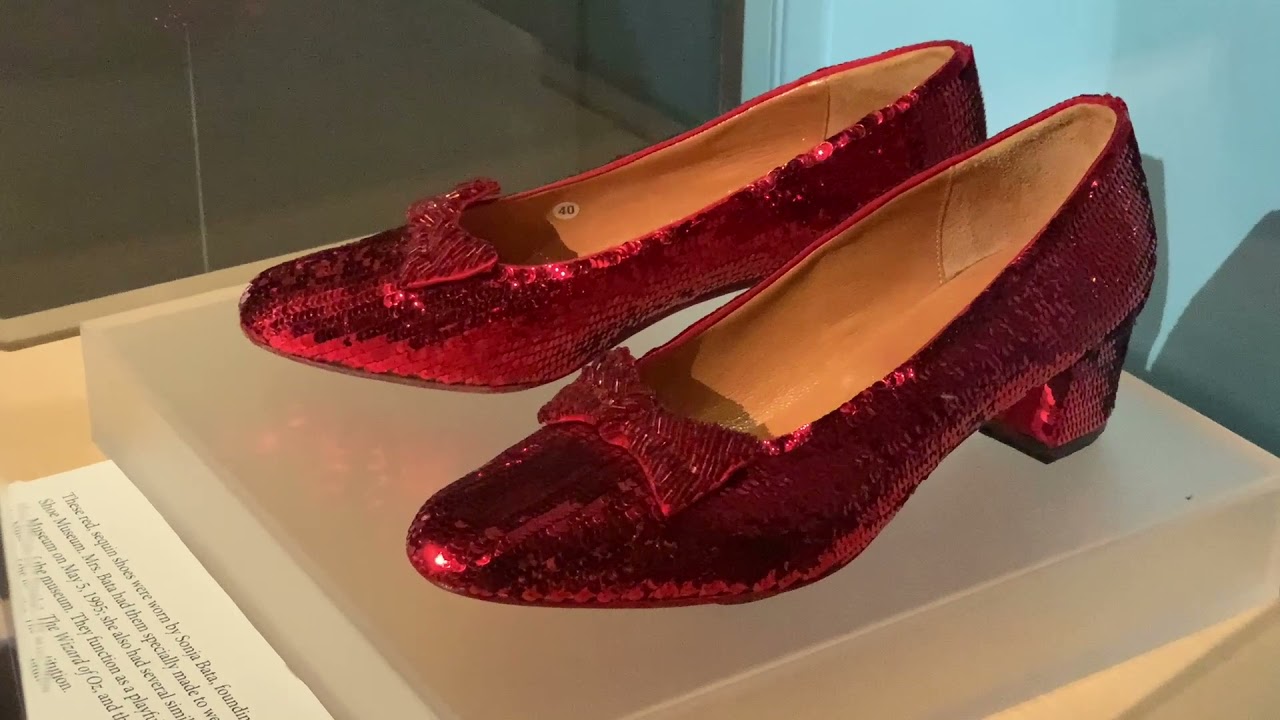 A Walk Through the Bata Shoe Museum, Toronto