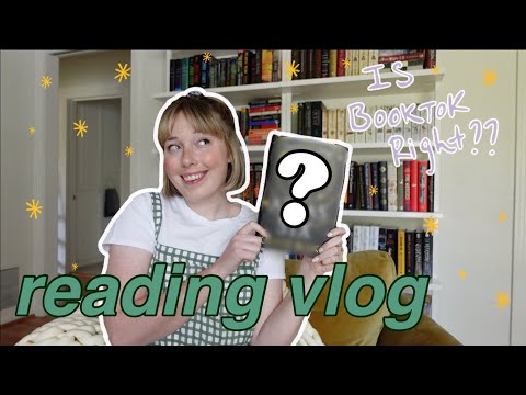READING VLOG: is this popular Booktok fantasy book worth the hype?? thumbnail