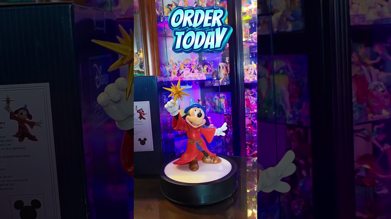 ✨🎩🐭 New 2025 Disney Showcase Sorcerer Mickey from Fantasia 🌟 