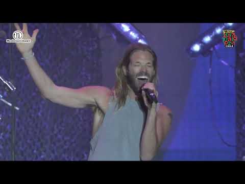 Taylor Hawkins with Foo Fighters - Somebody To Love (Queen Cover) HD