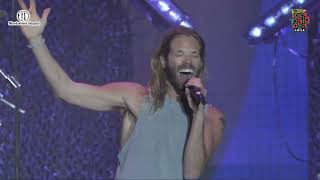 Taylor Hawkins with Foo Fighters - Somebody To Love (Queen Cover) HD