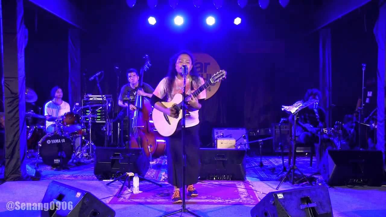 Payung Teduh - Biarkan @ Ear Night 2014 [HD]