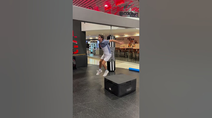 🎥 @Mbhealthcoach and @juanlebronc take us behind the scenes !💪🏋️  #padel #padeltime #padelshorts