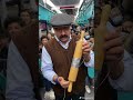 Dayı Metroda Canlı Yayın #shorts #viral #absürt #metro #toplutaşıma