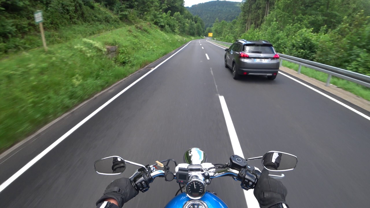 10.06.2017 Harley Davidson Sportster 1200 Custom Waldhexe