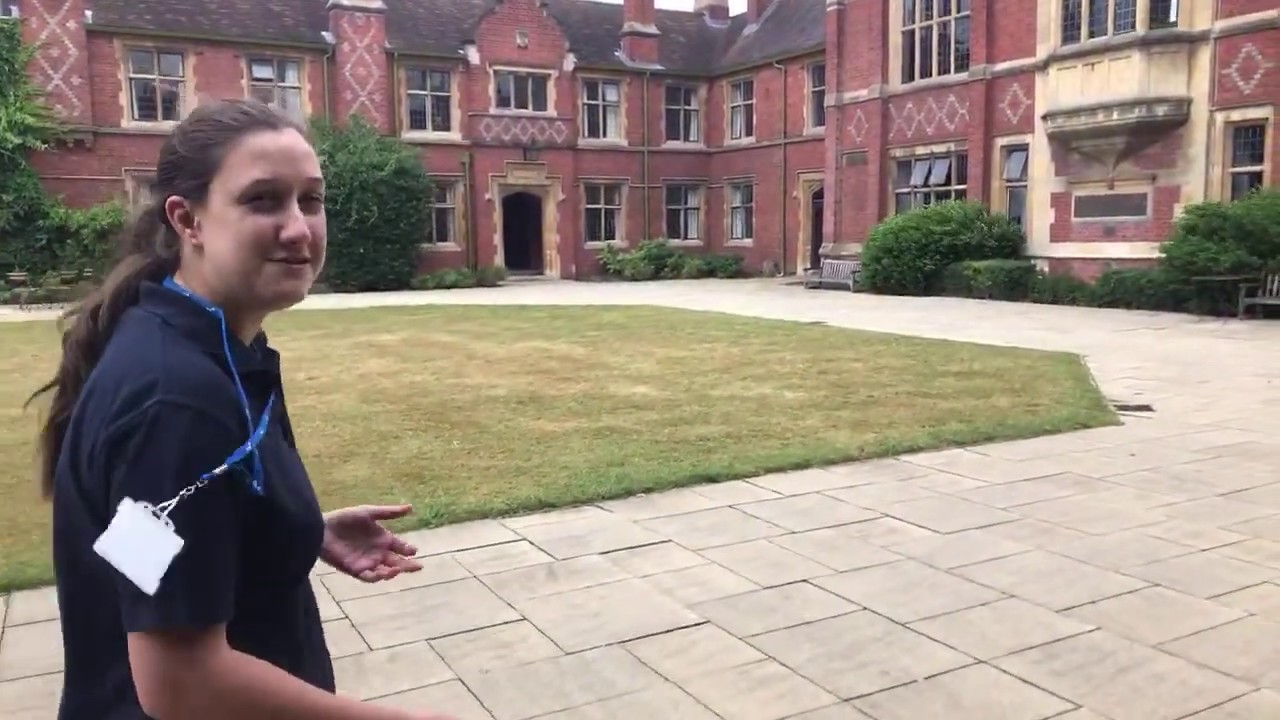 Accommodation live Q&A and room tour