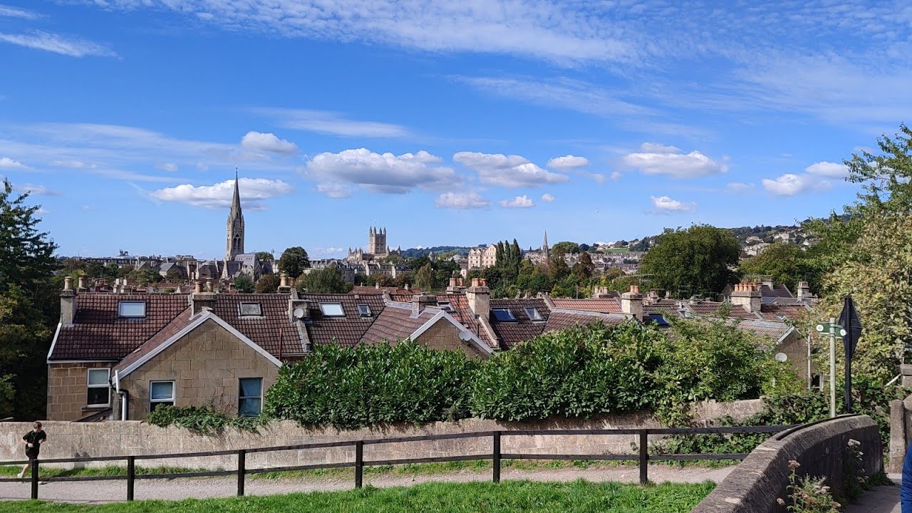 Bath Walk to City Center from Kennet & Avon Canal over the river Avon and then onto the Shops