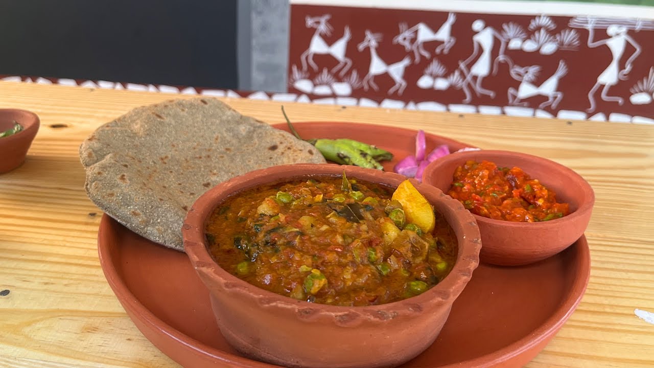 आलू मटर सब्जी बनानेका अब और कोई तरीका ट्राय नहीं करोगे, Village Style Aloo Methi Matar Recipe