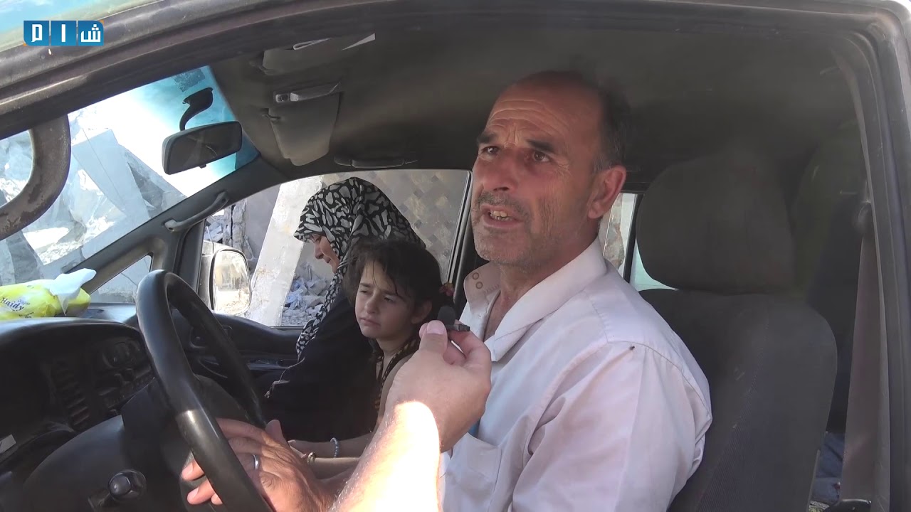 على وقع دمار منازلهم سكان بلدة معرة حرمة لا يثقون بالهدنة مع النظام وروسيا