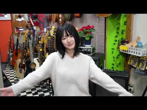 S yairi YU-GT-01 初心者の為の ギタレレのチューニング - YouTube