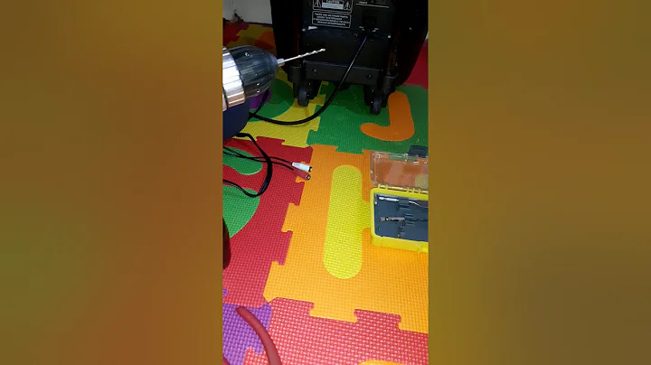 COMO REPARAR UNA BOCINA QUE SE LE HA QUEBRADO UN P...