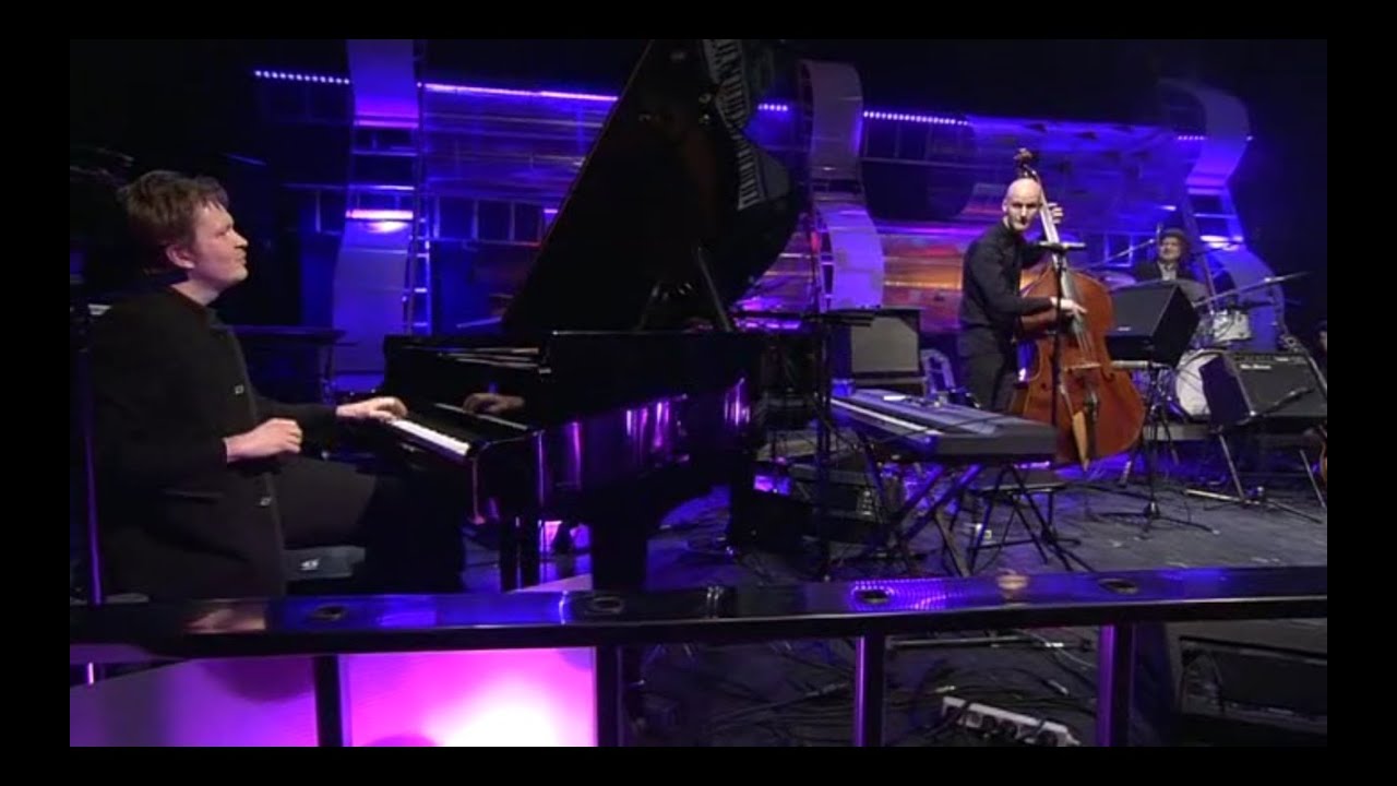 Peedu Kass Momentum - Valgast Volgaga