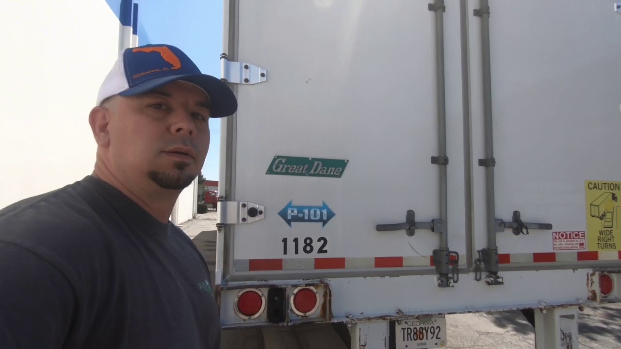 I almost went to JAIL! Walked out without Paying | Trucking VLOG-87