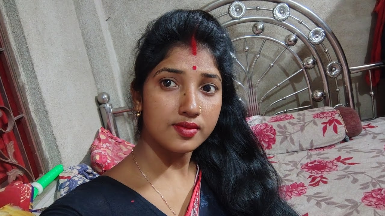 বুকের ভেতর হাজারো দুঃখ থাকলে মুখটা কিন্তু হাসিতে ভরা