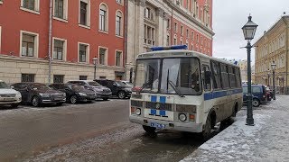 Москвичи идут с требованиями к Собянину в Мэрию Москвы / LIVE 21.02.19