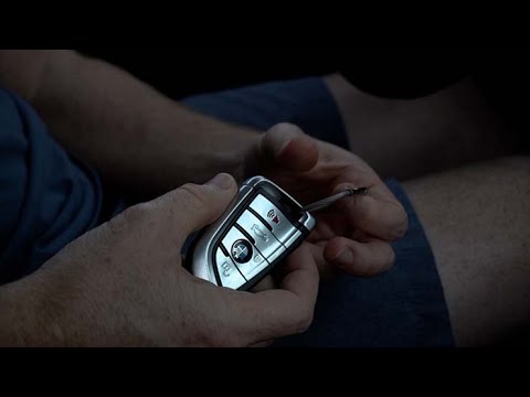 How to Replace the battery in a BMW Key FOB