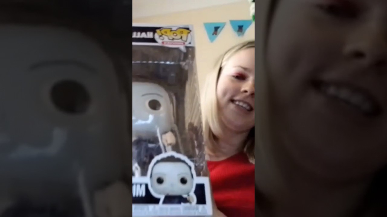 My Horror Movie Memorabilia Collection 