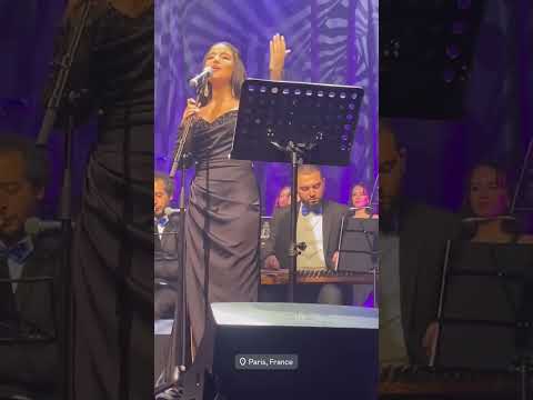 فنانة نور قمر تتالق و تتسلطن و تبدع علي مسرح Batclon بفرنسا باريس يوم 9 نوفمبر 2024 