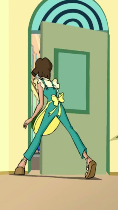 What it's like seeing mom after being away for a while. 💖 #shorts | Winx Club