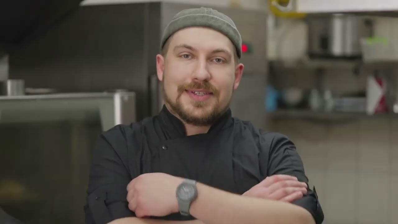 Lead Under Heat: Emotional Intelligence in a Resorts and hotels Kitchen.