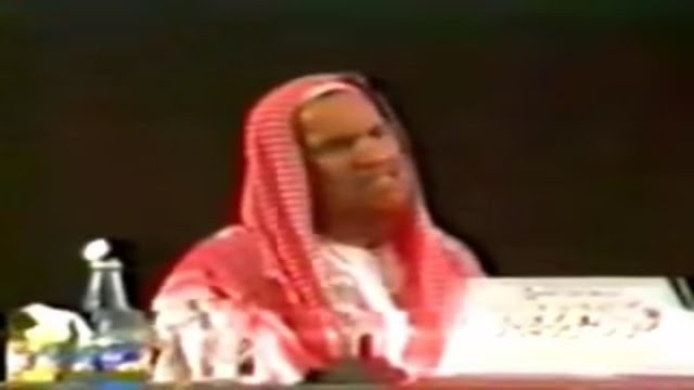 كيف أخشع في صلاتي ؟ يجيبك الشيخ ابن باز