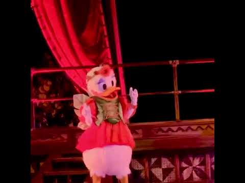 Daisy Duck Dancing - Happy Halloween Hawaiian Style 