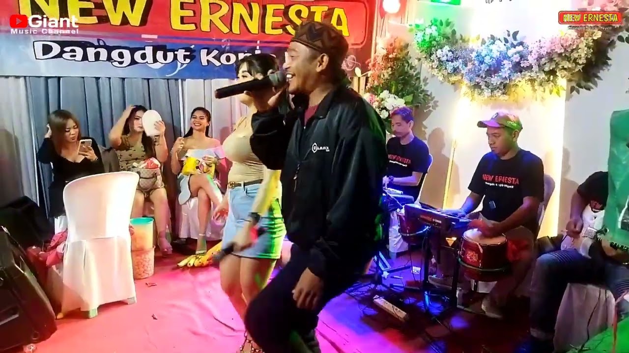 dini elisia fead hendra,, live kesiman gala-gala