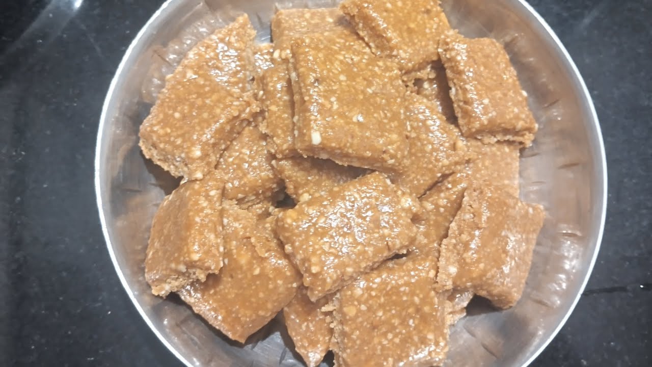 Lonavla chikki/snengdana chikki/shengdana crush chikki@Vaishaliskitchen. 