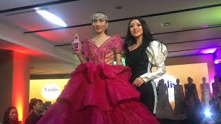 Desainer Diana Putri Hadirkan Karya nya pada  Acara Peluncuran Vitalis Body Wash