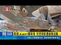 直擊南港LaLaport鷹架崩塌！鐵架木板5樓掉3樓砸傷民眾送醫｜三立新聞LIVE