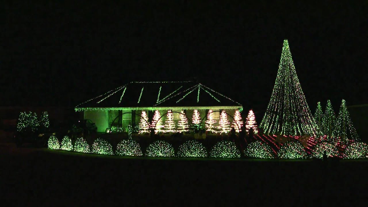 Peabody Christmas Light Show 2010 Savannah THX Opener YouTube