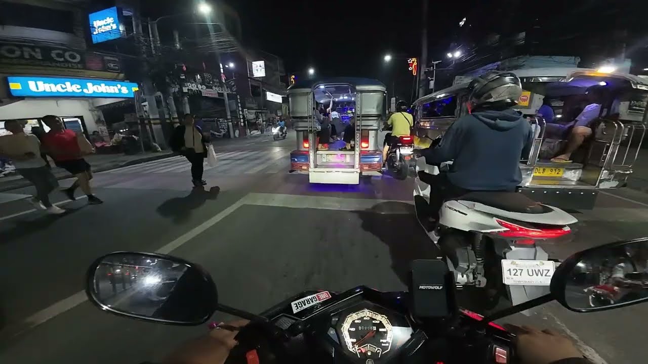 Santa. Rosa Laguna to SMX convention center manila to Las Pinas City