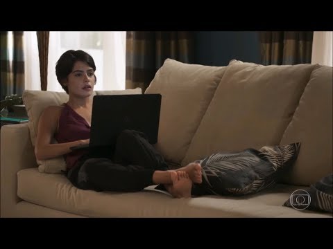 Julia Dalavia Pés/Solas Feet/Soles