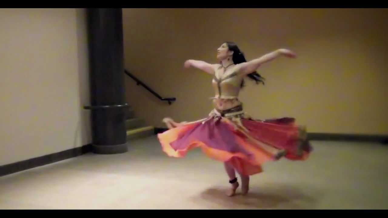 Traditional Chinarian Dance