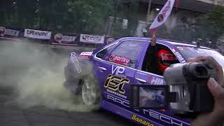 [DRIFT] LEONA BURNS YELLOW SMOKES ON TIRES