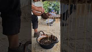 Fabricación de velas artesanales y ancestrales de la Isla del Viejo Soyaltepec, Oaxaca #vibrabiker
