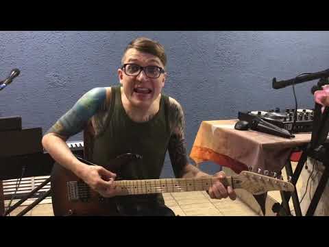 Чебурашка из покрышек