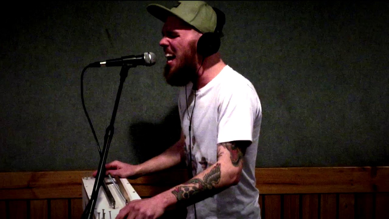 Buzzfux - Headlopper