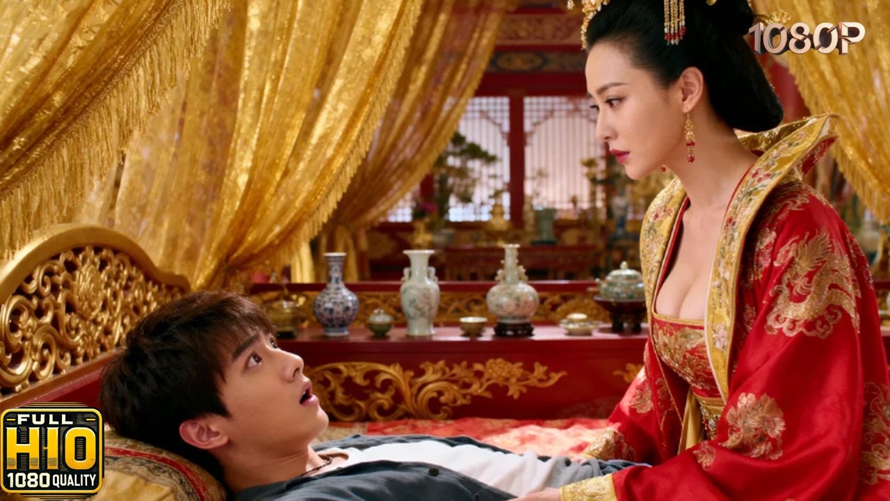 小伙穿越女帝寝宫被收男宠！用现代手段征服女帝登基称皇